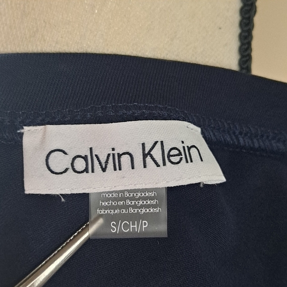 Calvin Klein Size Small Navy Blue Sleeveless Romper NWT - Picture 5 of 9